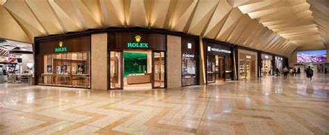 gucci melbourne airport